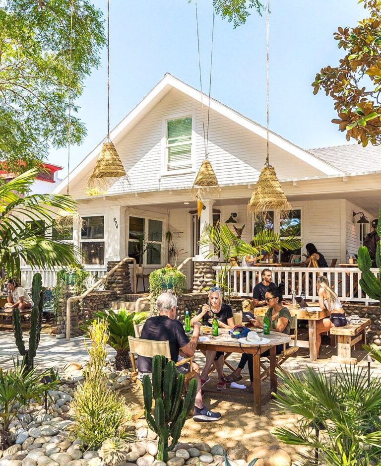 Inside the Craftsman Bungalow